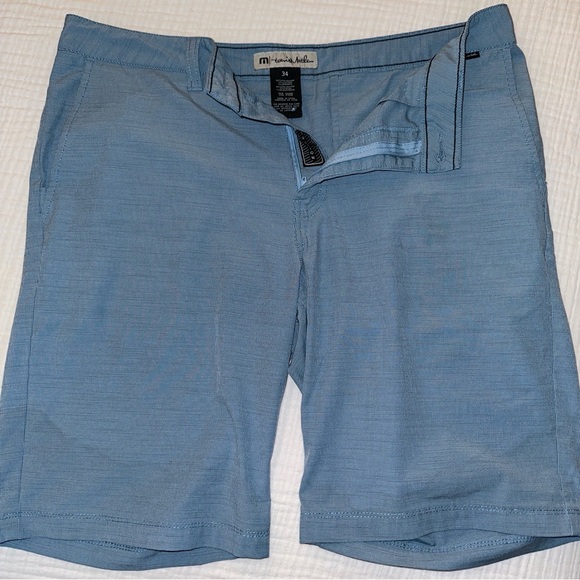 Travis Mathew Size 34 Golf Shorts - Picture 1 of 3